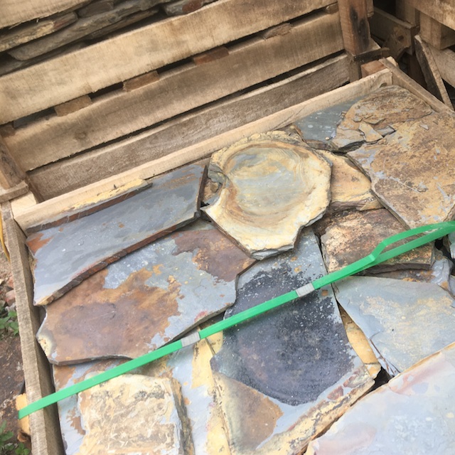 Đá rối đa sắc Lai Châu đóng pallet